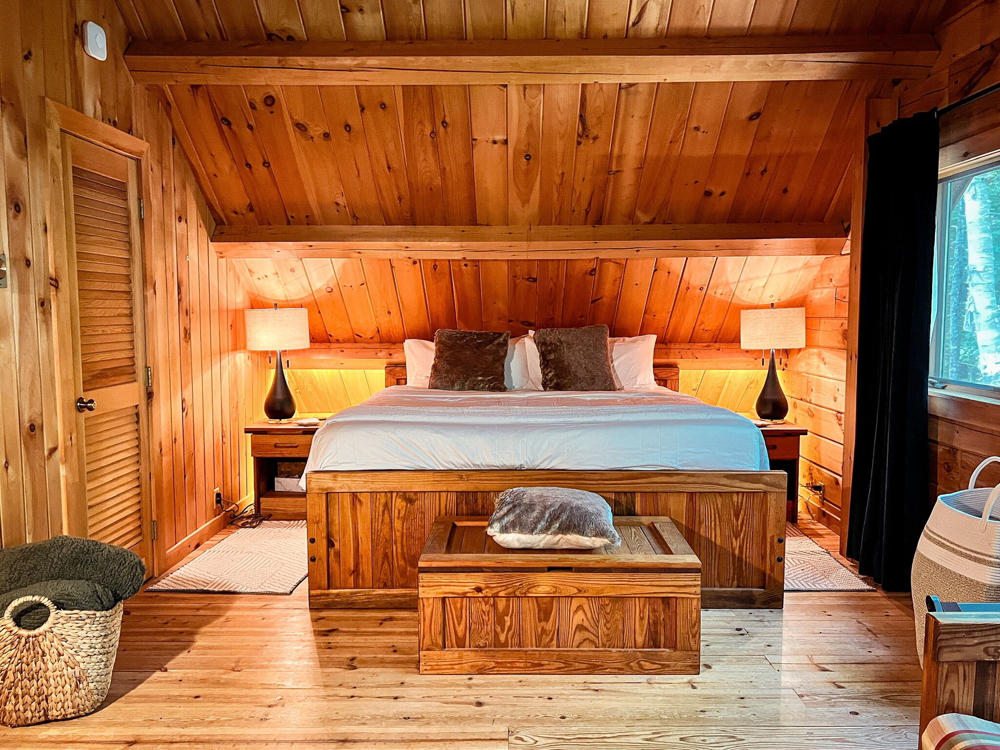 3 chambres, fer et planche à repasser, lit de bébé portatif, Wi-Fi