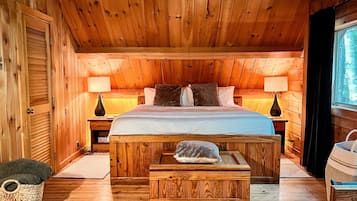 3 bedrooms, iron/ironing board, travel crib, WiFi