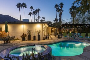 Outdoor pool, a heated pool - Resort Style Retreat in Palm Springs (Palm Springs)