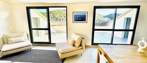 Smart-tv, stereoanlæg