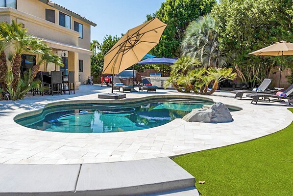 Indoor pool, outdoor pool