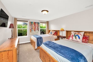 3 Schlafzimmer, Schreibtisch, Bügeleisen/Bügelbrett, kostenloses WLAN