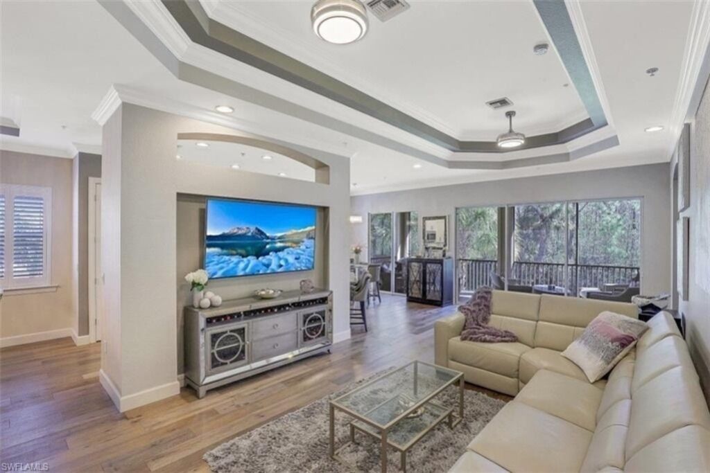 Stunning 4 Bedroom Coach Home in Naples, Florida