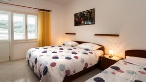 Unclassified image, 4 of 13, button - Apartments More - at the Waterfront (Selca)