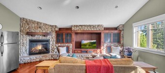 Rocky View Bed and Breakfast in the heart of NW Calgary