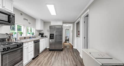 Grill & Chill Retreat | Pets OK + Weekday Discount