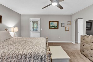 4 Schlafzimmer, Bügeleisen/Bügelbrett, WLAN, Bettwäsche