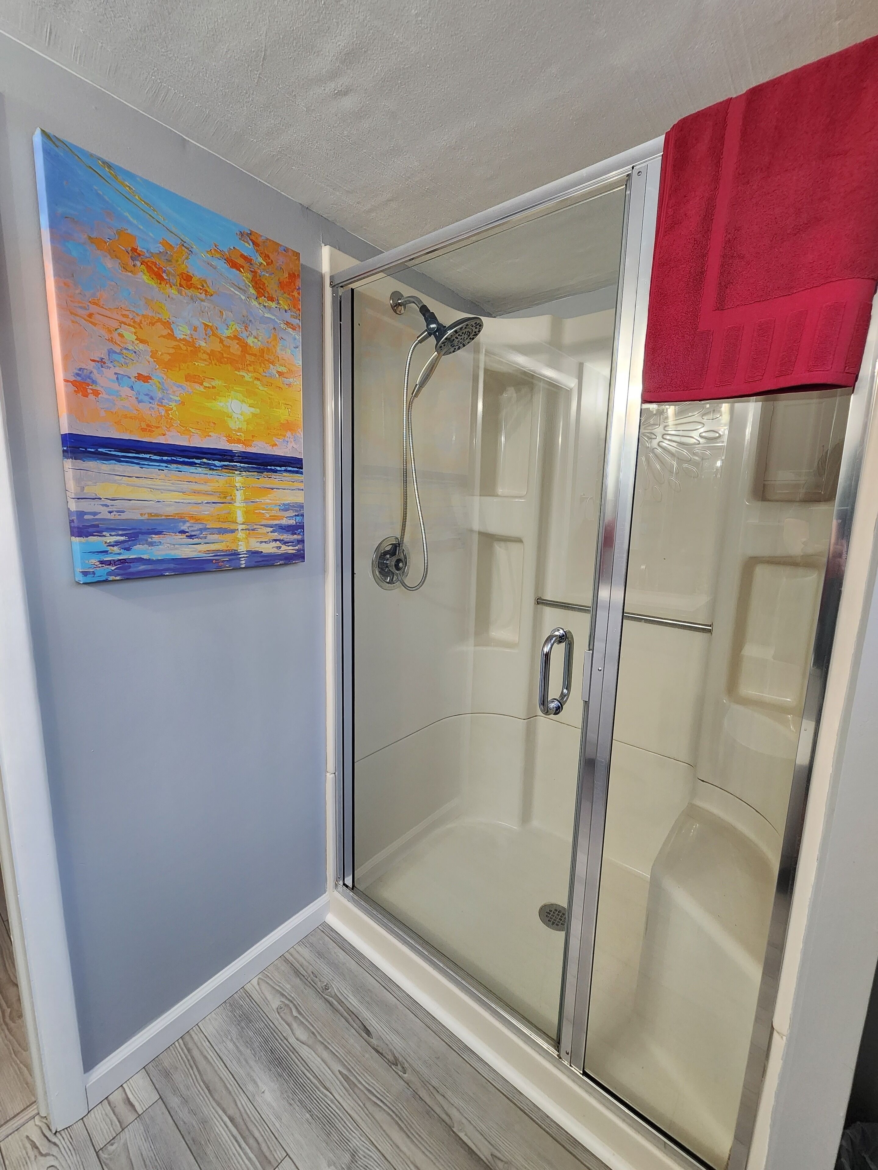 淋浴設備、風筒、提供毛巾、番梘