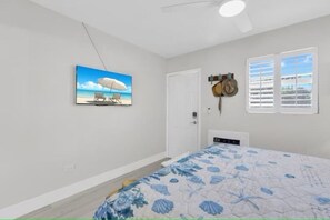 1 habitación, tabla de planchar con plancha, wifi y ropa de cama 