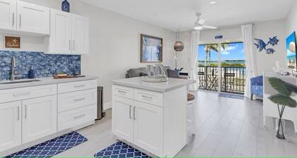 Oceanfront and Sunrise Views!