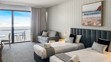 Superior King or Twin Room | Living area | Flat-screen TV