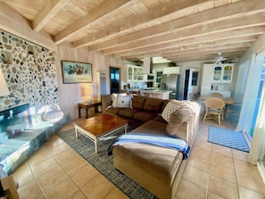 Smart TV, fireplace - Surf, Stay & Play Del Mar Beach - 200 ft from Beach (Del Mar)