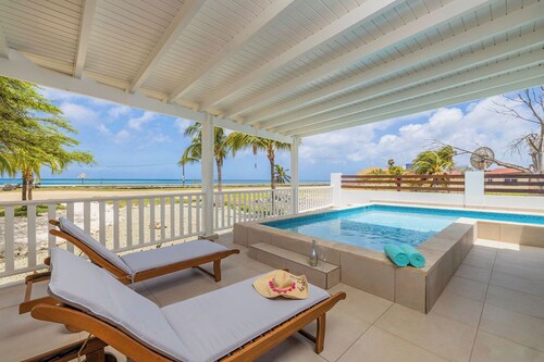 Secluded Beachfront Gem ~ Pool ~ Patio ~ View ~BBQ