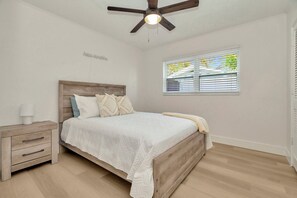 4 Schlafzimmer, Bügeleisen/Bügelbrett, WLAN, Bettwäsche