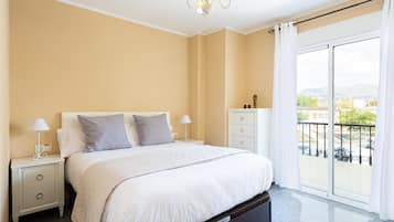 1 camera, ferro/asse da stiro, culla da viaggio, Wi-Fi gratuito