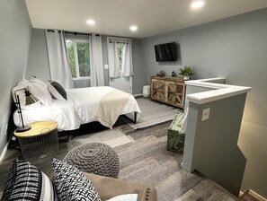 Schreibtisch, Bügeleisen/Bügelbrett