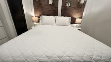1 habitación, tabla de planchar con plancha, wifi y ropa de cama