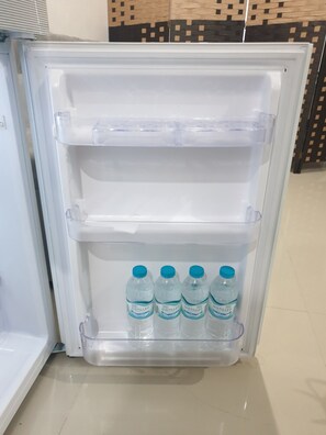 Interior - Strong internet, hot shower, cozy place. Your home away from home (Parañaque)