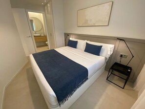 4 bedrooms, iron/ironing board, WiFi, bed sheets - Sitges Spaces Garden Oasis - 3 Bedroom/2 Bath/Garden- Sleeps 7 (5+2) (Sitges)