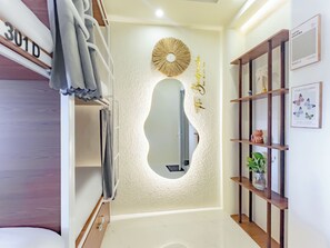 Asrama Umum Desain, asrama campuran, pemandangan gunung | Bantalan ekstra lembut, kedap suara, dan Wi-Fi gratis