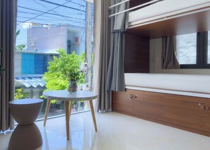 Design Shared Dormitory, Mixed Dorm, Mountain View