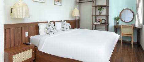 Superior Room, City View | 1 bedroom, pillowtop beds, soundproofing, free WiFi