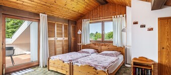 Apartment 'Im Haus Kempkens' with Private Terrace, Balcony and Wi-Fi