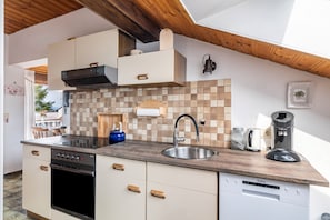 Kühlschrank, Ofen, Herdplatte, Geschirrspüler