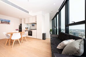 Interior - Fantastic Urban Oasis (2BR1B +View+WWS@GF) (Southbank)