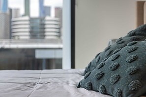 2 bedrooms, iron/ironing board, WiFi, bed sheets - Stylish Urban Oasis(2BR1B+free park+View+Gshop@GF) (West Melbourne)