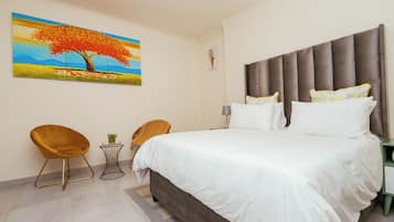 Comfort-Zimmer | Minibar, individuell dekoriert, Schreibtisch