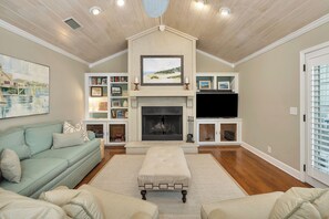 Fernseher, DVD-Player