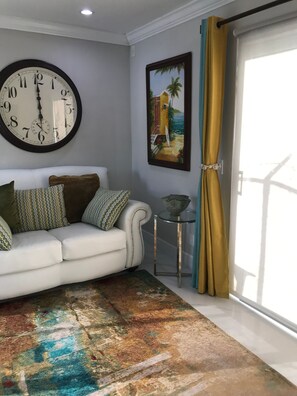 TV - The Haven’s hideaway (Freeport)