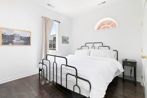 2 chambres, fer et planche Ă repasser, Wi-Fi gratuit, draps fournis