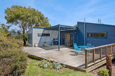 Blue Lagoon Coastal Retreat - Falmouth