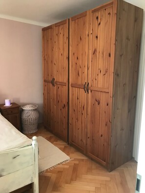 1 Schlafzimmer, Bügeleisen/Bügelbrett, Internetzugang, Bettwäsche