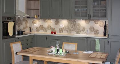 Lovely And Freshly Renovated Apartment In Praha 10