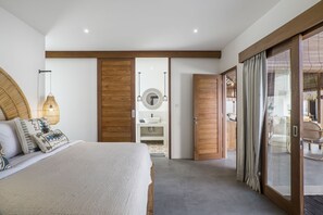 Deluxe Villa, 5 Bedrooms, Private Pool, Pool View | 5 bedrooms, premium bedding, in-room safe, desk - Villa Parasol by Alfred in Bali (Seminyak)