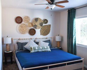 2 slaapkamers, een strijkplank/strijkijzer, wifi, beddengoed