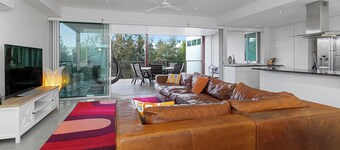 Friday Island Cabarita