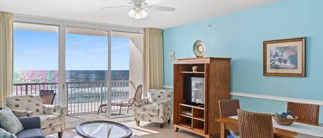 Télévision, table de tennis de table