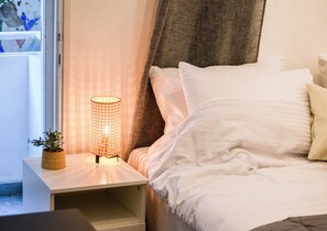 2 slaapkamers, een bureau, babybedden (toeslag), gratis wifi