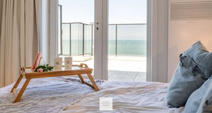 Penthouse Floor, amazing top floor views