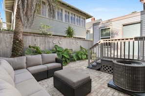 Terrace/patio - Freestanding, Bayou St John Luxury cottage! (New Orleans)