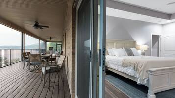 7 bedrooms, desk, iron/ironing board, travel crib