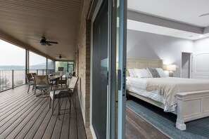 7 عدّة غرف نوم ومكتب ومكواة/لوح كي وسرير سفر