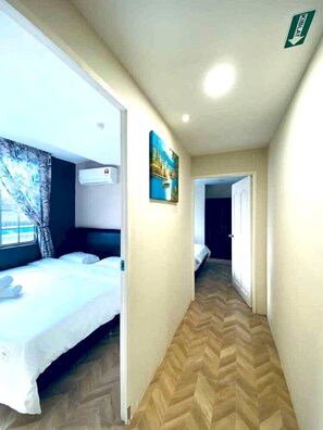 Family Suite | Desk, laptop workspace, free WiFi, bed sheets - Townhouse OAK Dz Premier Suite (Malacca City)