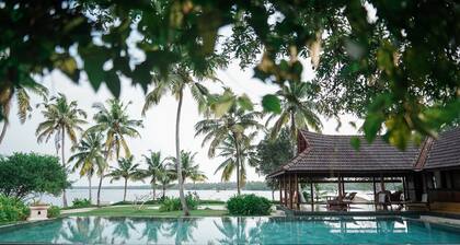 Vismaya  Lake Heritage ,boutique  Villa in Vembanad Lake.