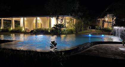 Claire Villa by Younger Villas & Resorts