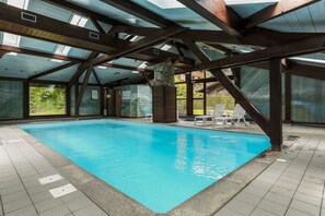2 indendørs pools